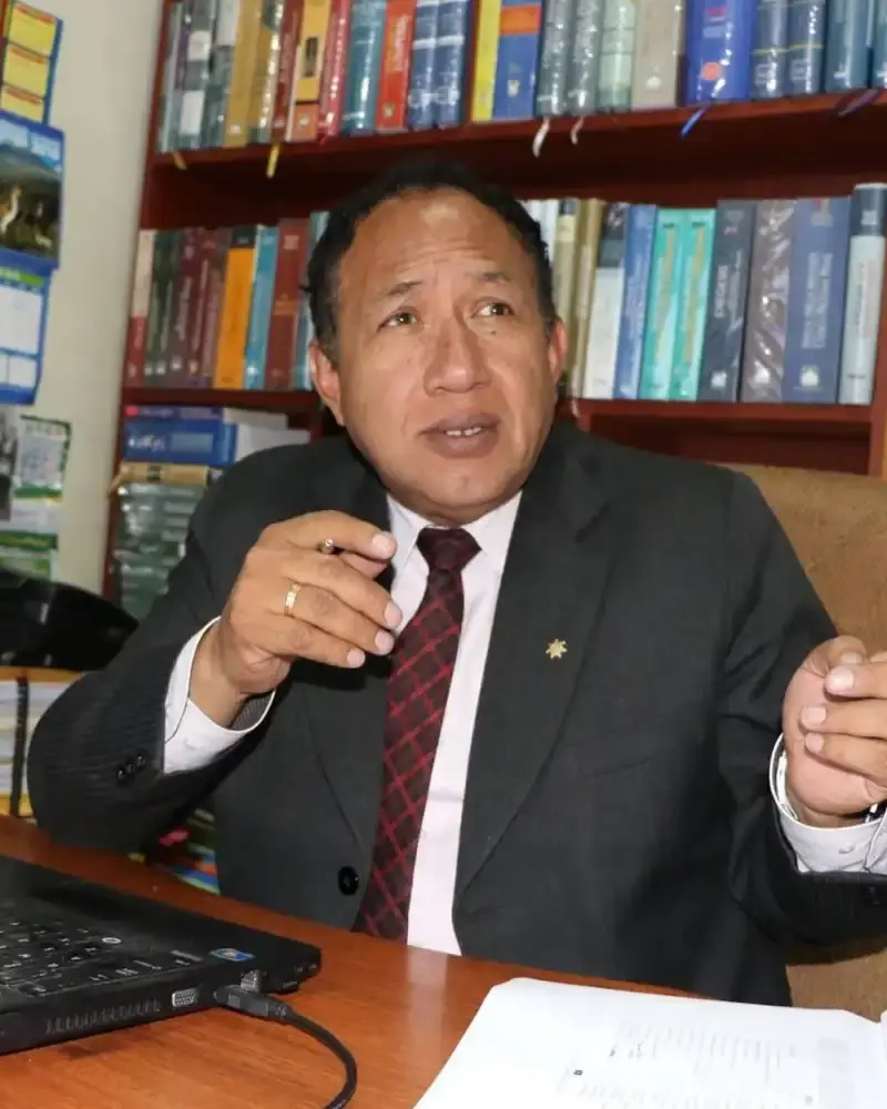 Dr. Ciro Gabriel Yarupaitan Peralta - Abogado Principal en Peralta Asociados